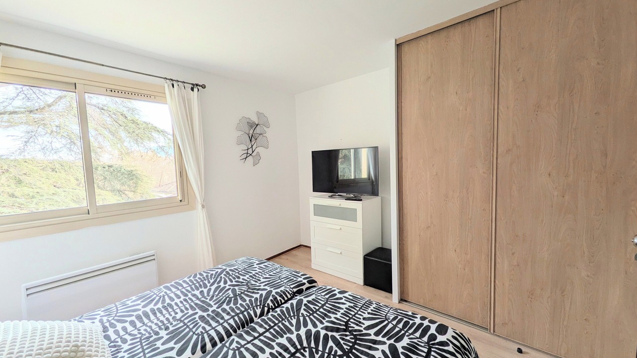 Photo of Bedroom in Greoux-les-Bains