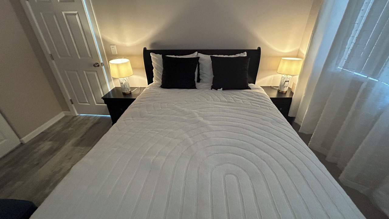 Photo of Bedroom in SeaTac
