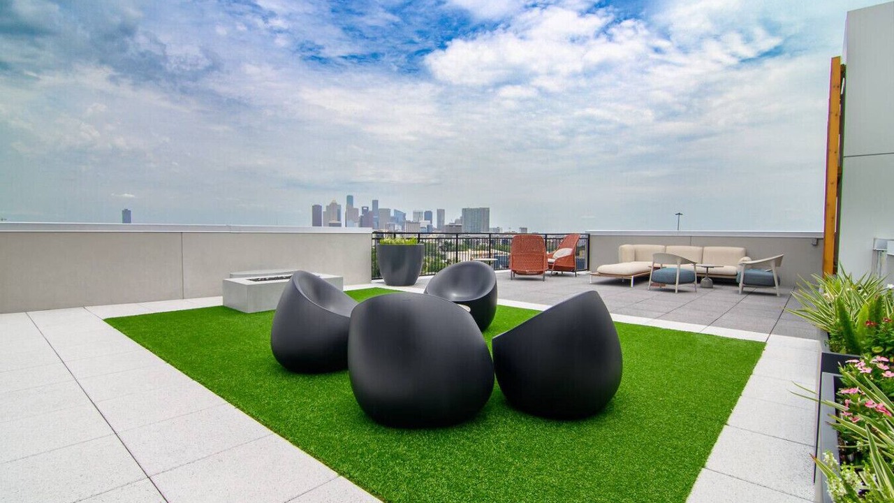 Photo of Patio Balcony in Neartown