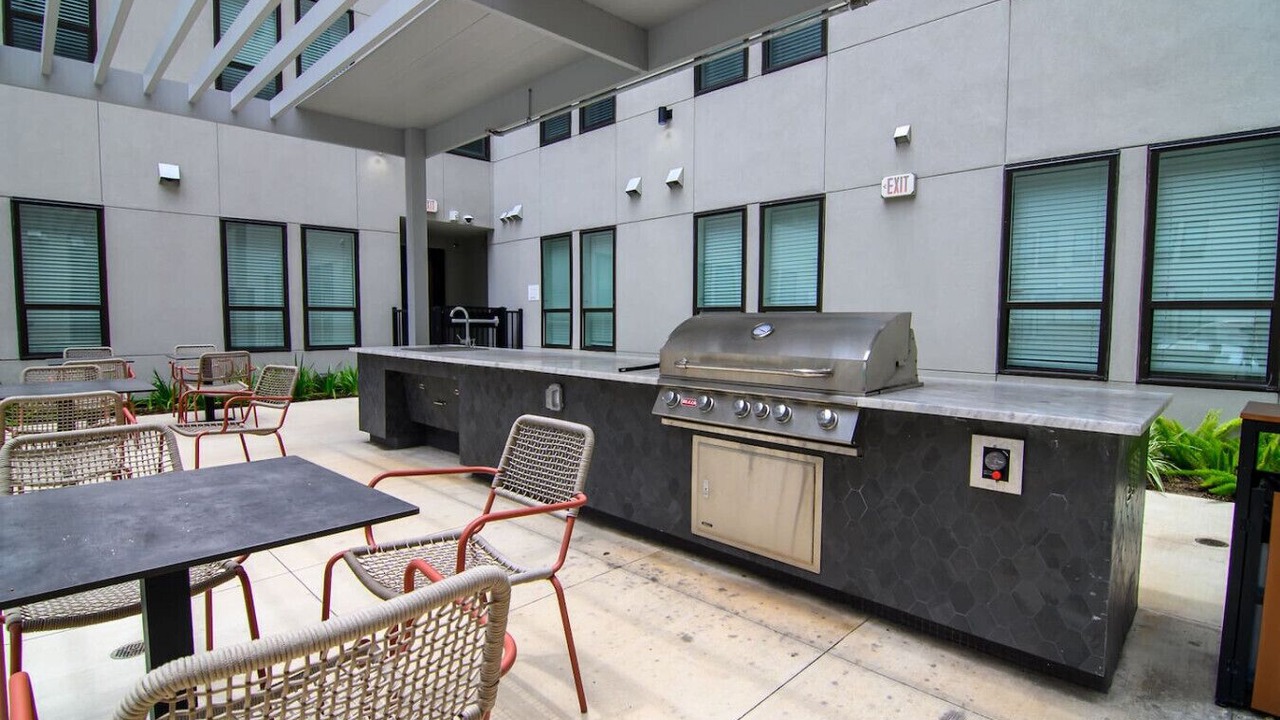 Photo of Outdoor in Neartown
