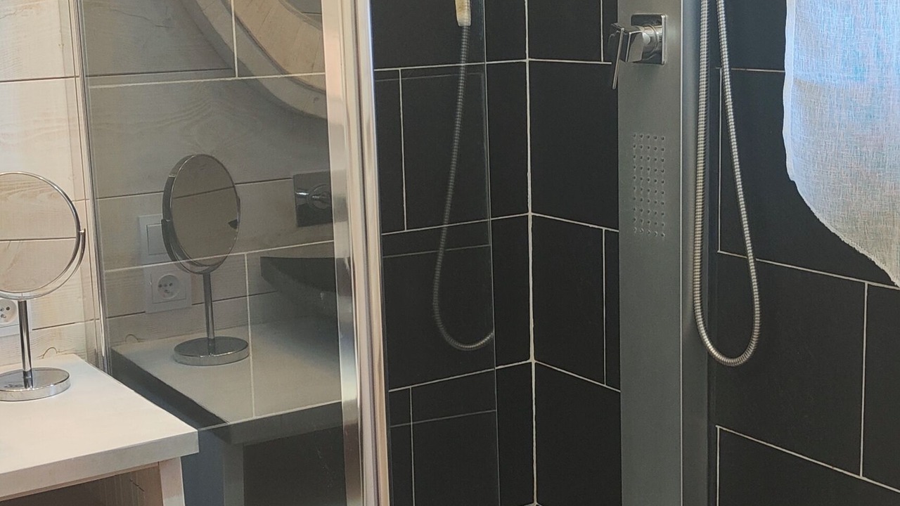 Photo of Bathroom in Lancon
