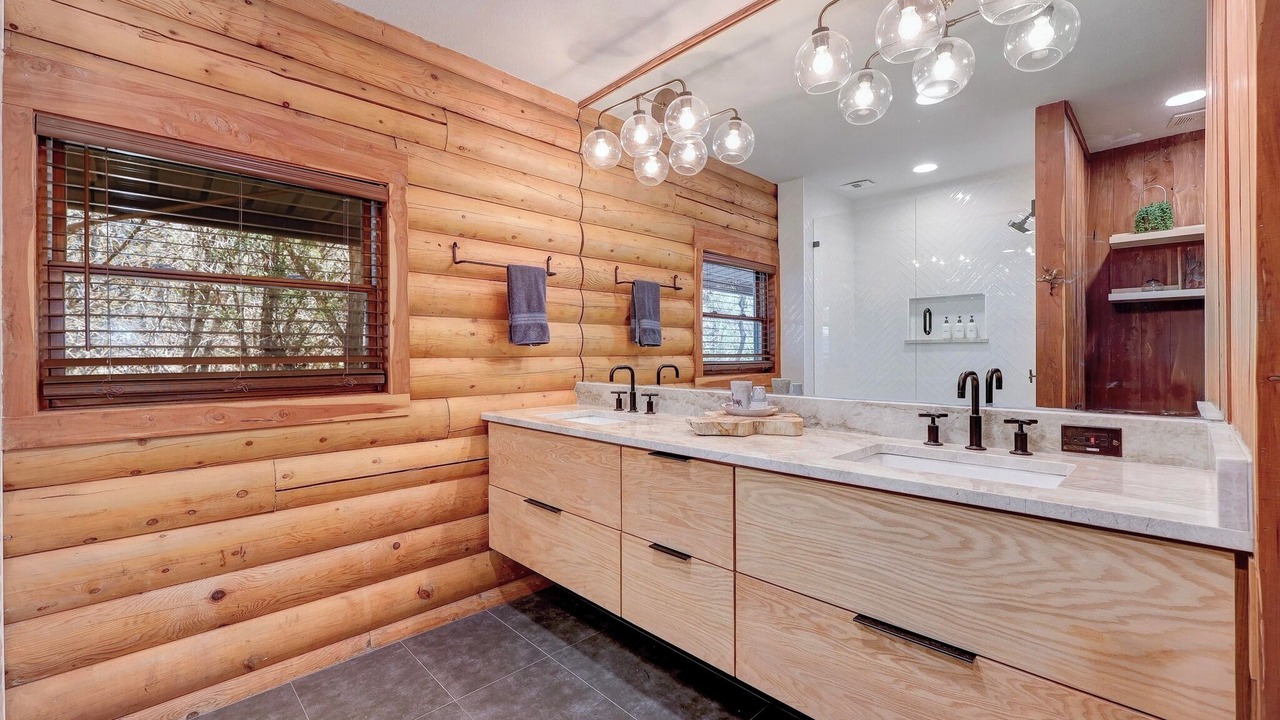 Photo of Bathroom in Georgetown