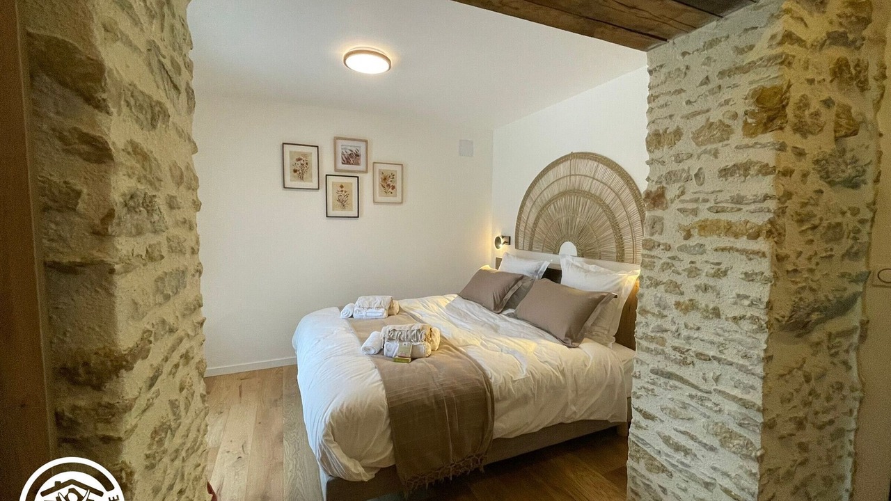 Photo of Bedroom in Les Pineaux