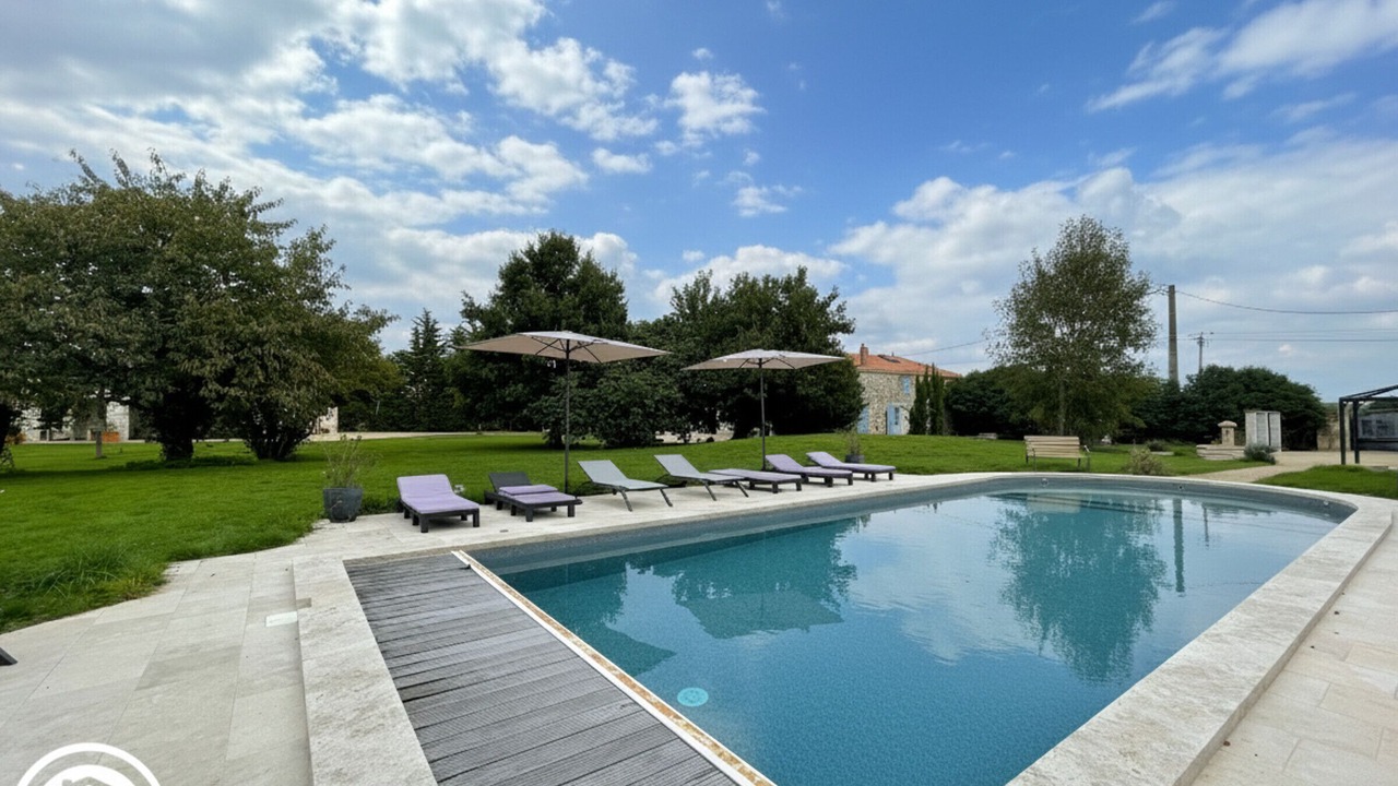 Photo of Outdoor in Les Pineaux