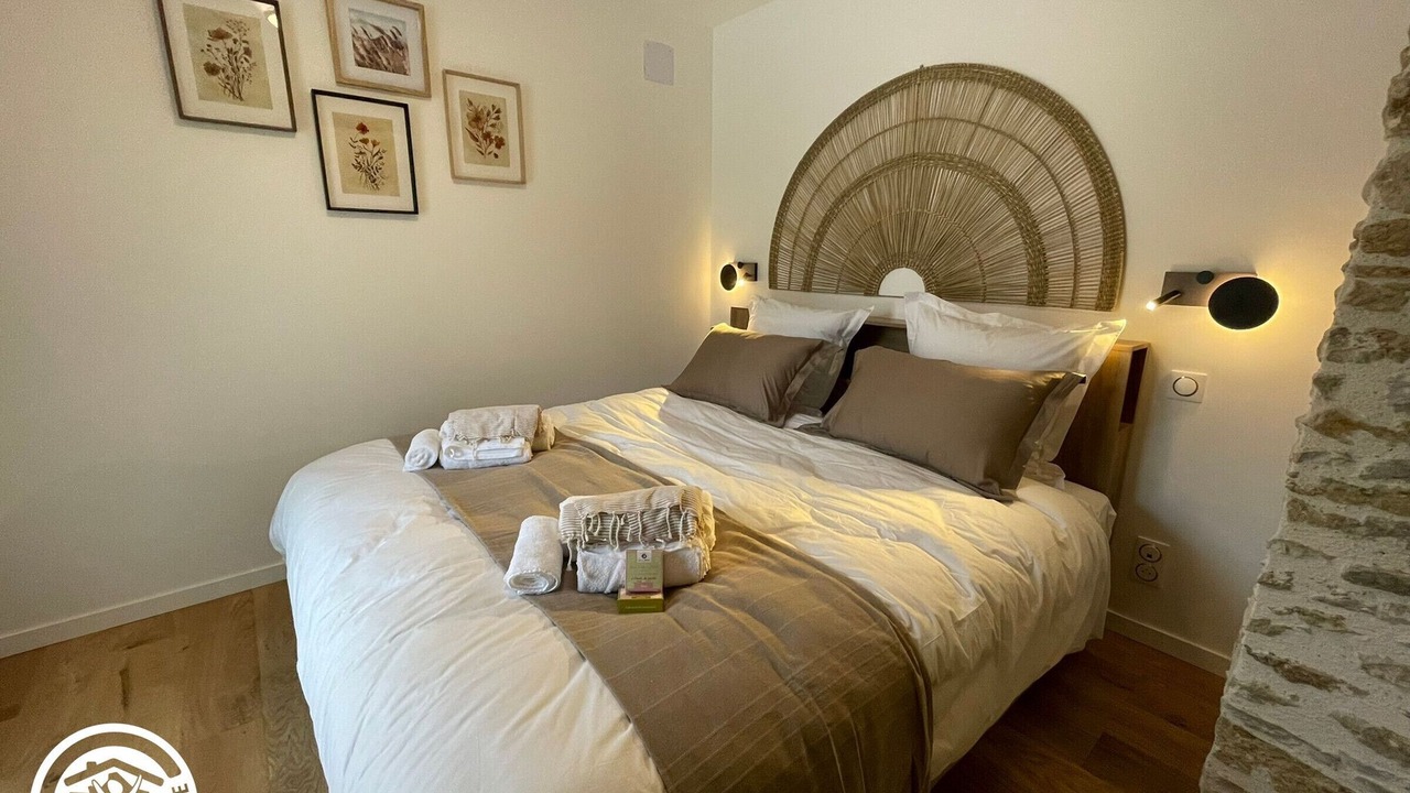 Photo of Bedroom in Les Pineaux