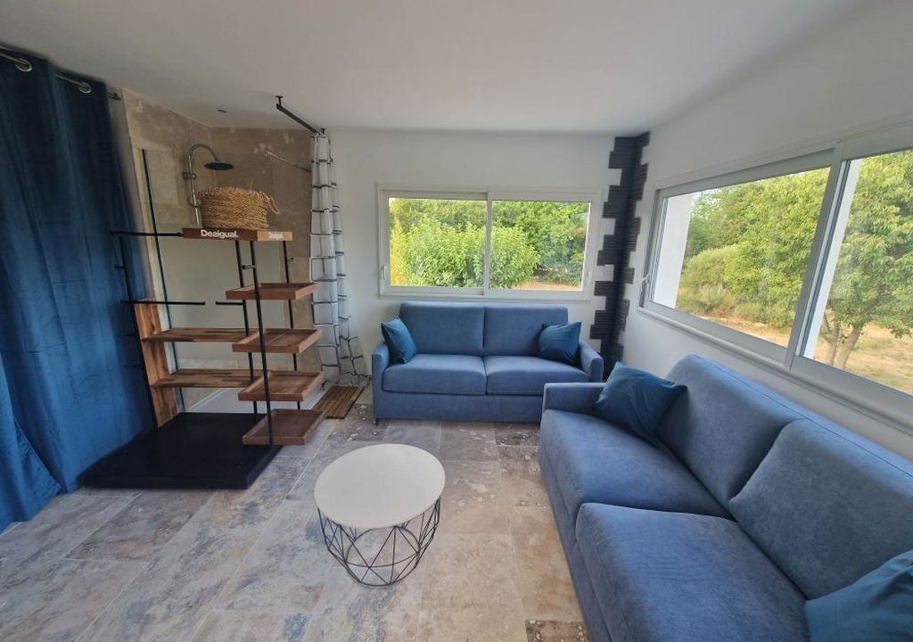 Photo of Livingroom in Chandolas