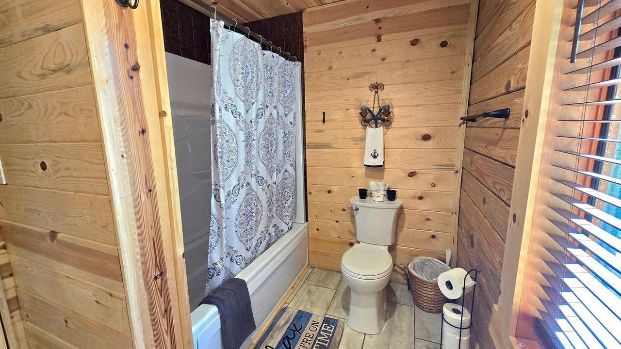 Photo of Bathroom in Dandridge