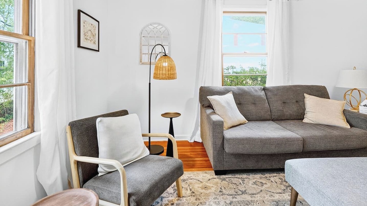 Photo of Livingroom in Danville