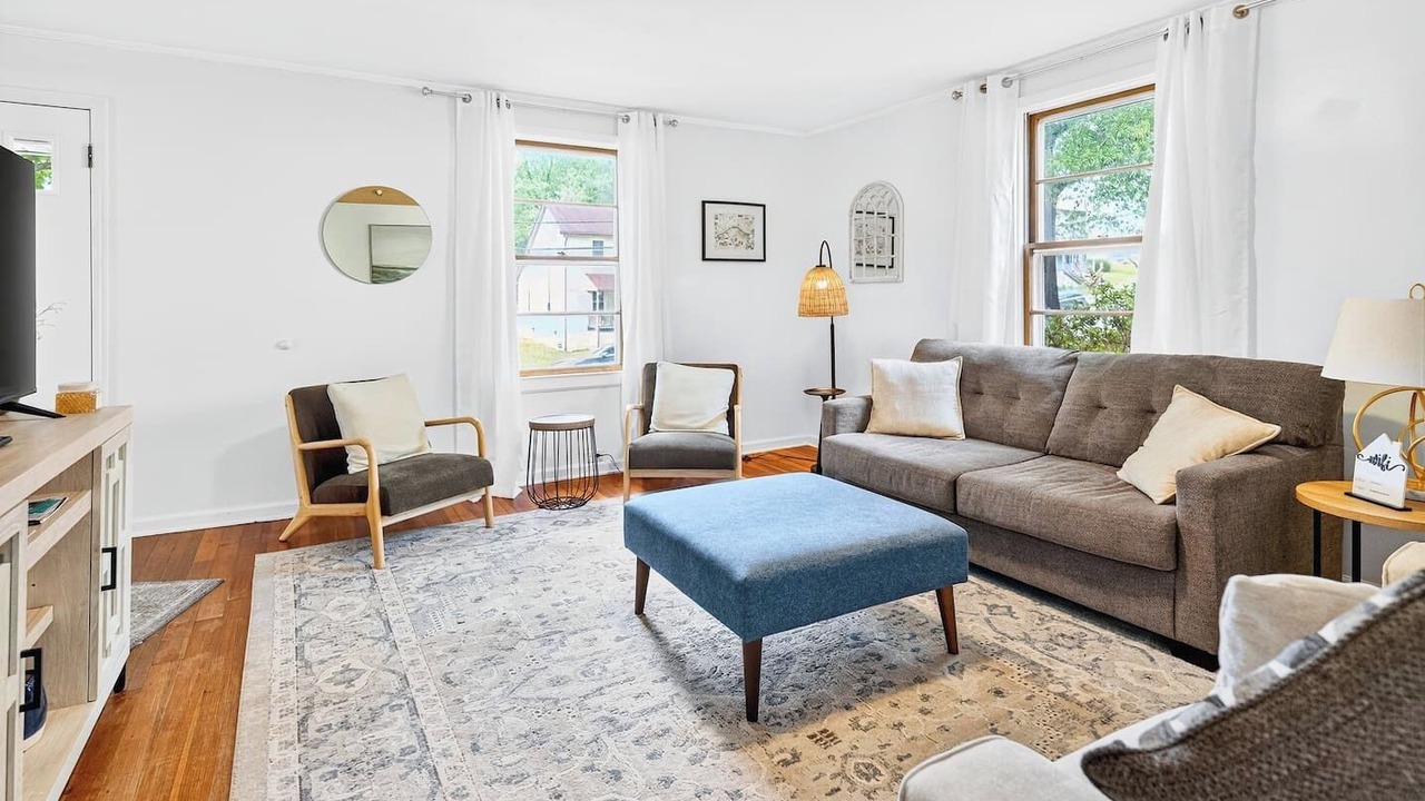 Photo of Livingroom in Danville
