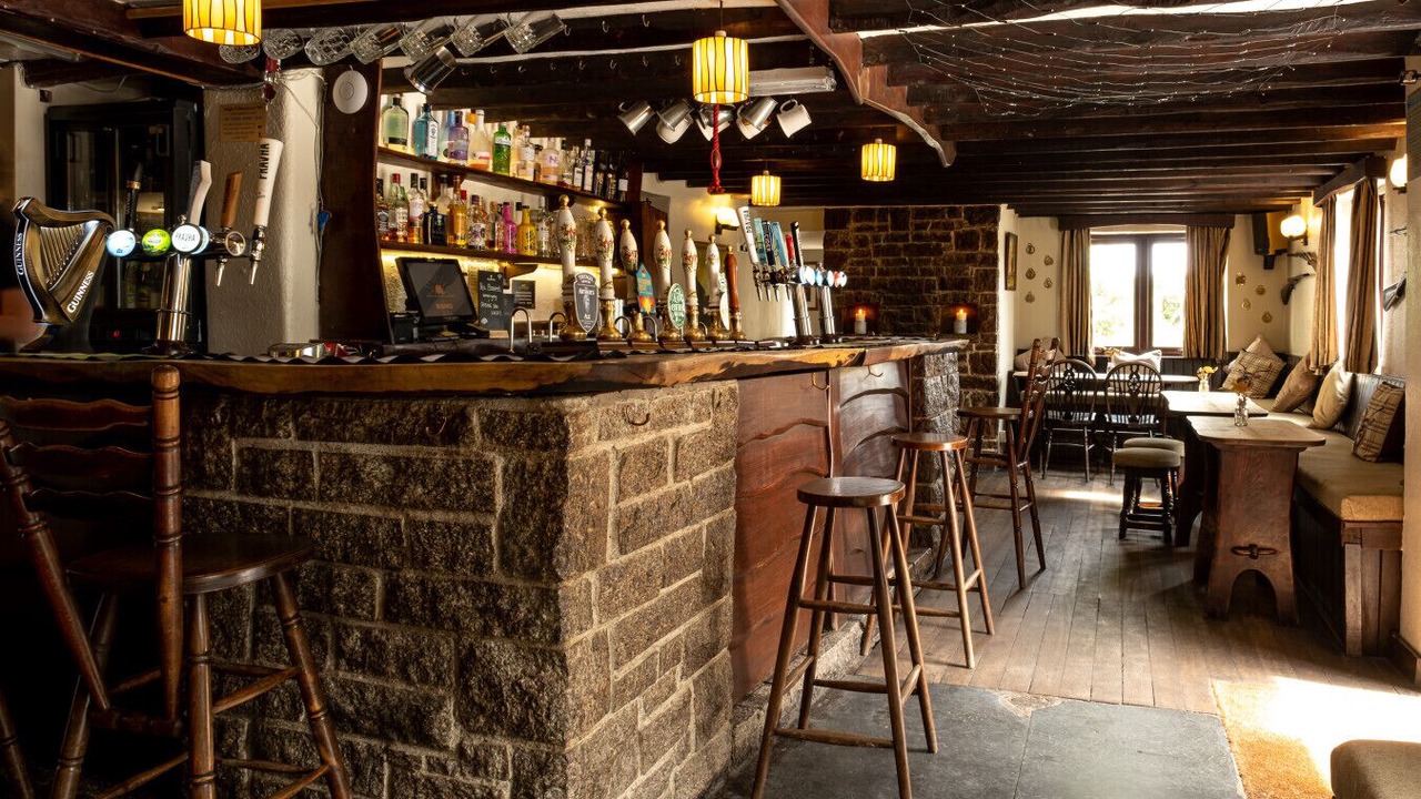 Photo of Others in Fivelanes