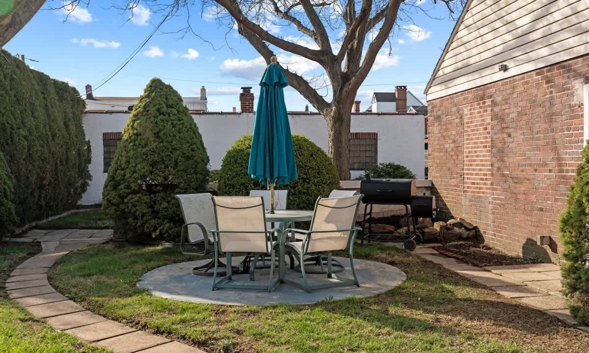 Photo of Others in Delair