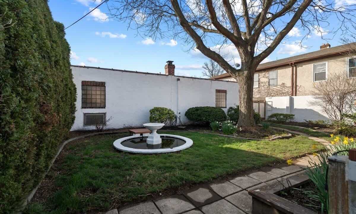 Photo of Others in Delair