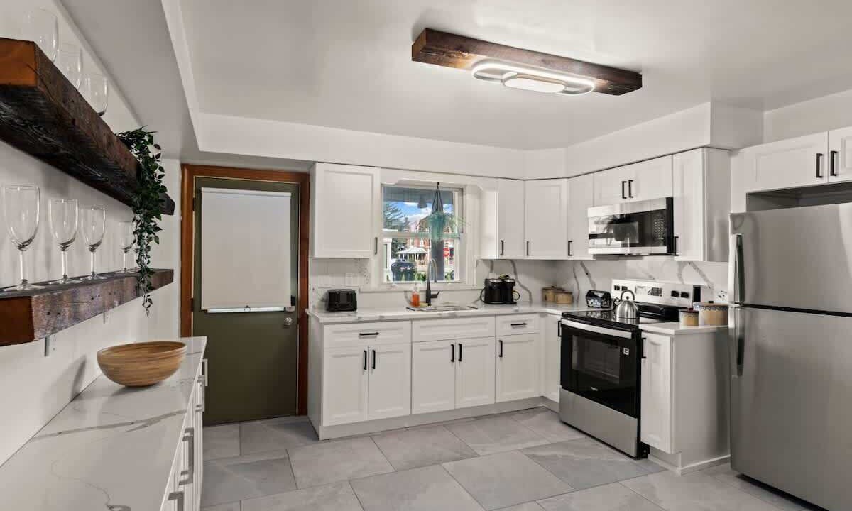 Photo of Others in Delair