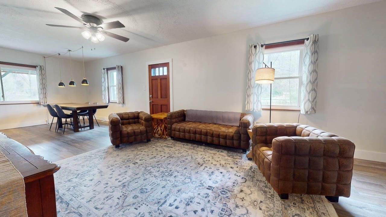 Photo of Livingroom in West Portsmouth