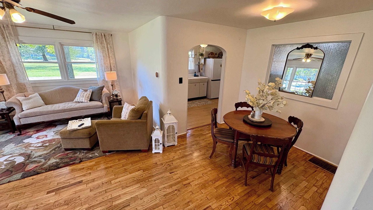 Photo of Livingroom in Siloam Springs