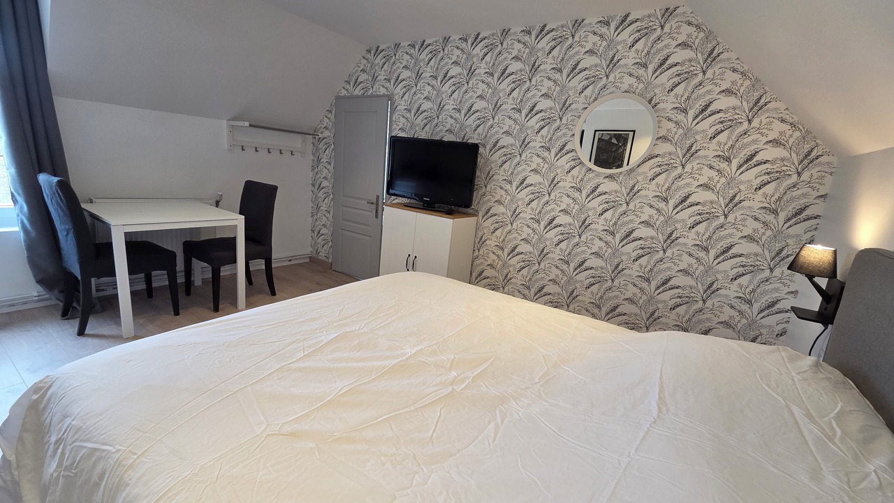 Photo of Bedroom in Morgny-la-Pommeraye