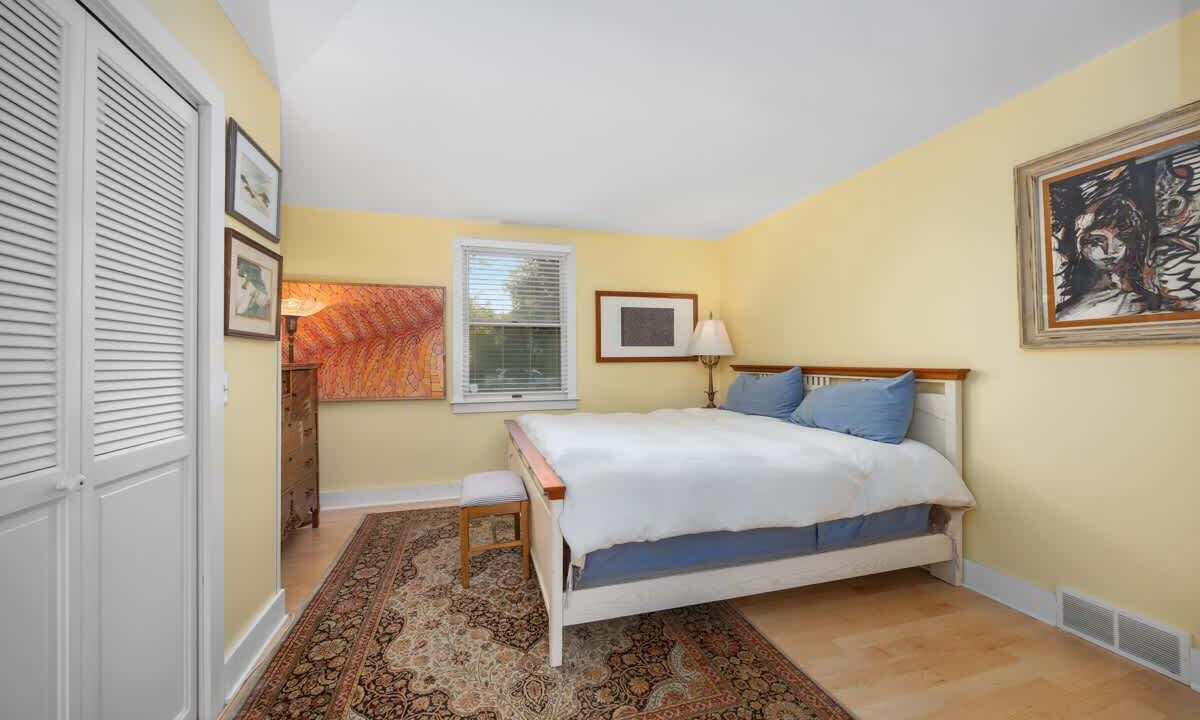 Photo of Bedroom in Saugatuck