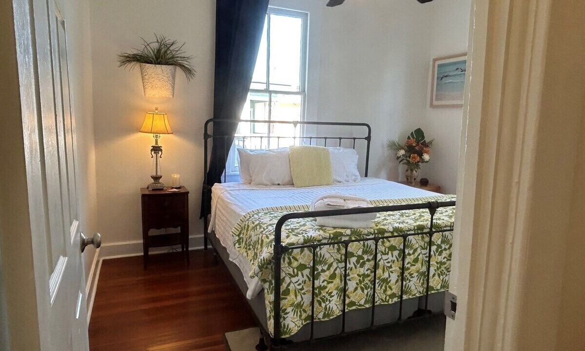 Photo of Bedroom in Thomas Square