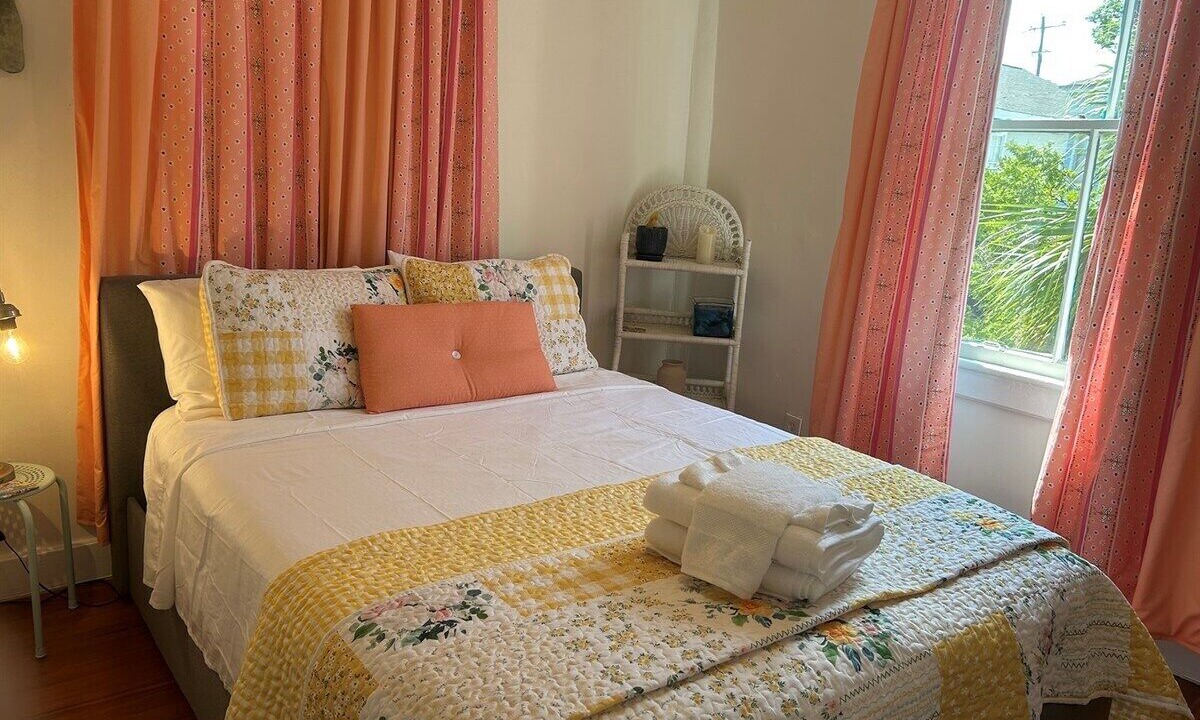 Photo of Bedroom in Thomas Square