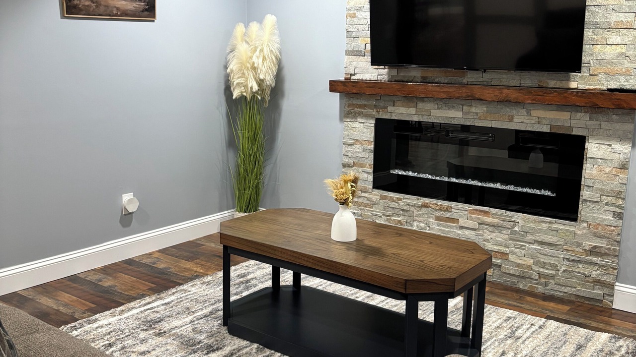 Photo of Livingroom in Albemarle