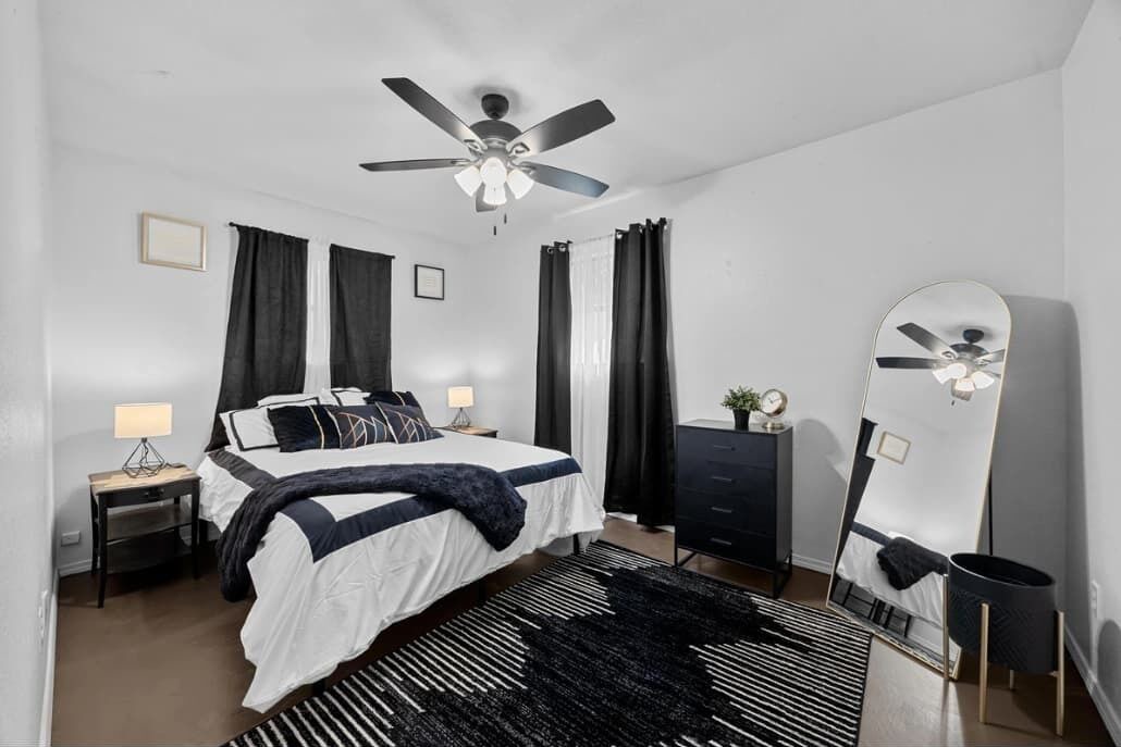 Photo of Bedroom in Apache Shores