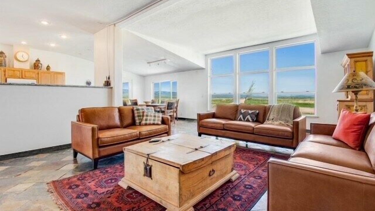 Photo of Livingroom in St. Charles