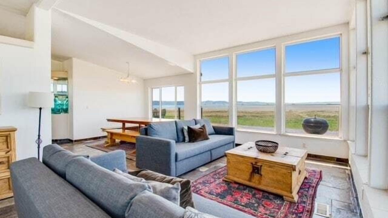 Photo of Livingroom in St. Charles