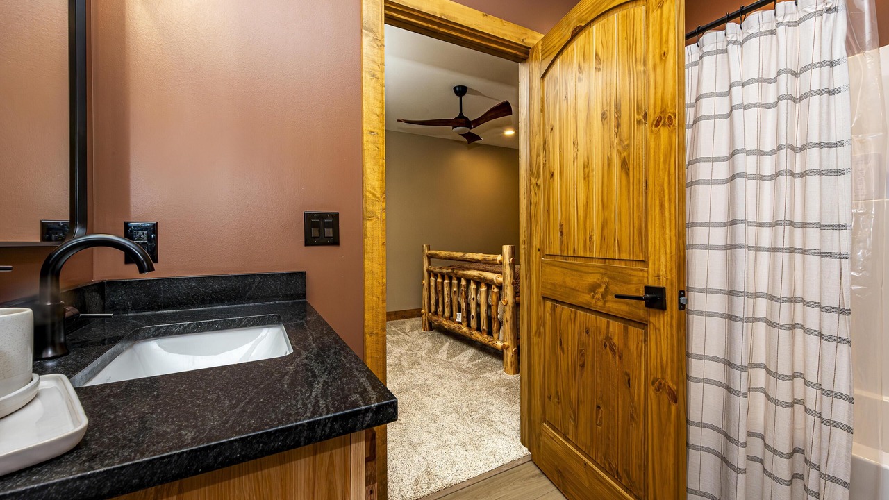 Photo of Bathroom in Gnaw Bone