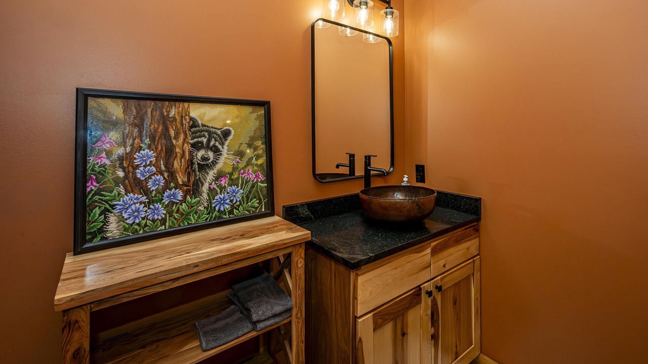 Photo of Bathroom in Gnaw Bone