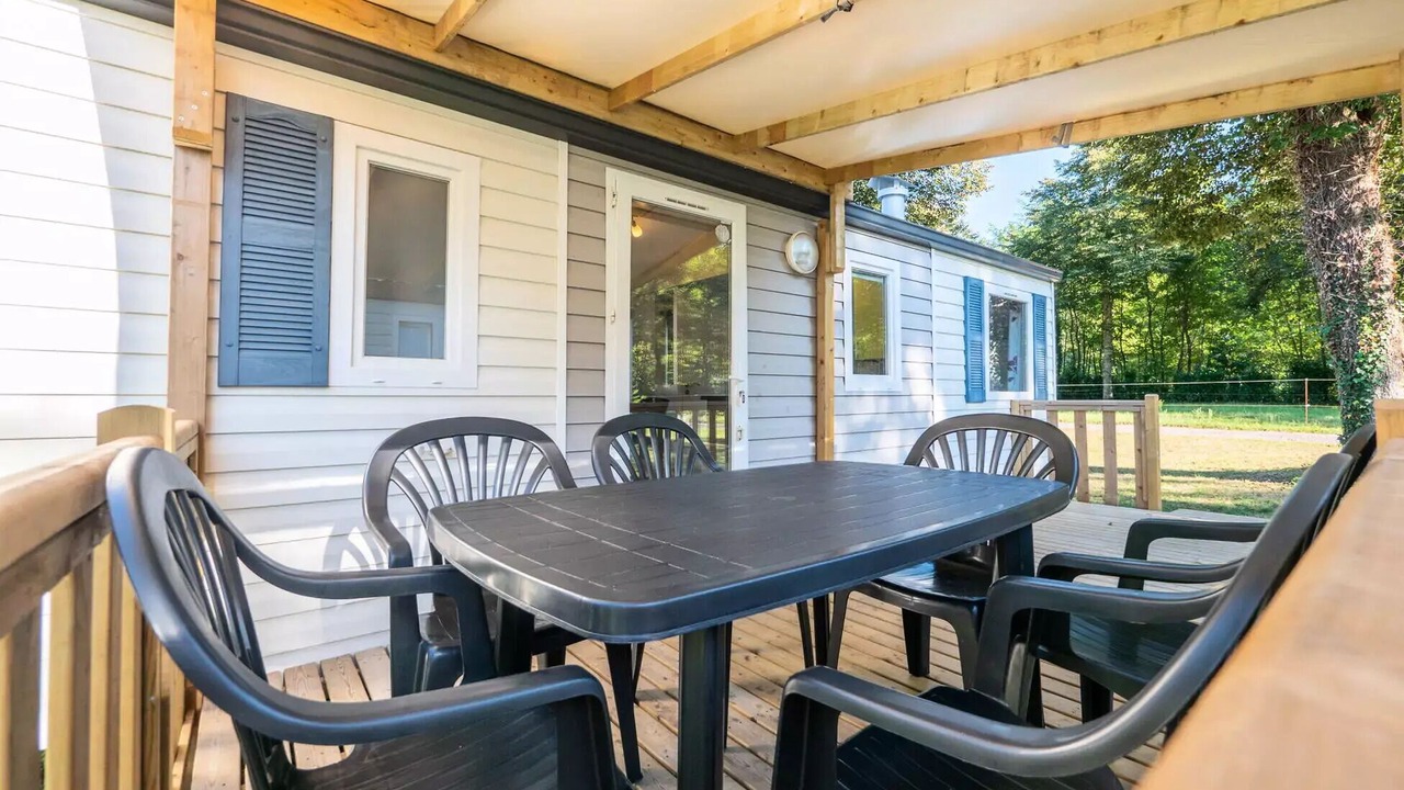 Photo of Outdoor in Saint-Cheron
