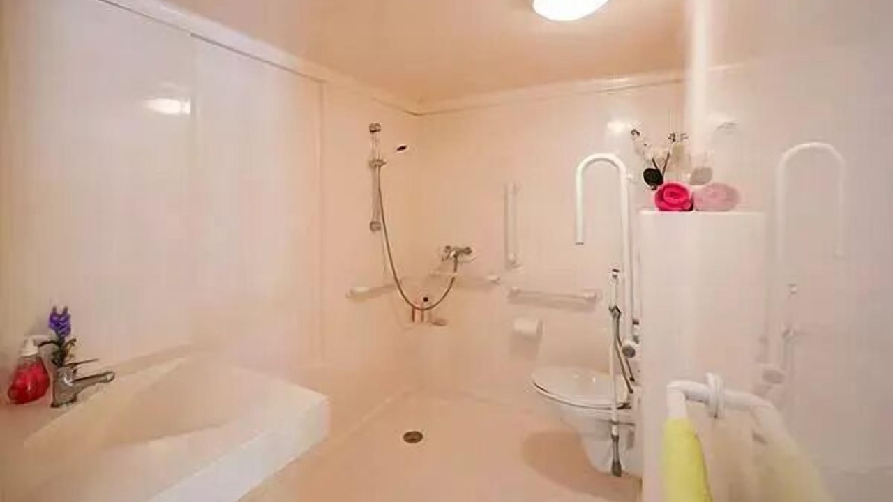 Photo of Bathroom in Varennes sur Loire