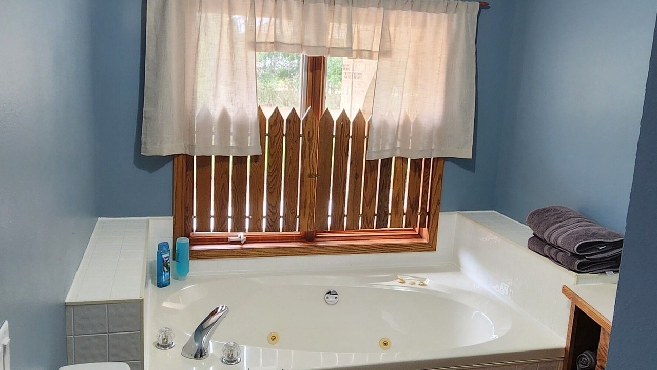 Photo of Bathroom in Kearny County