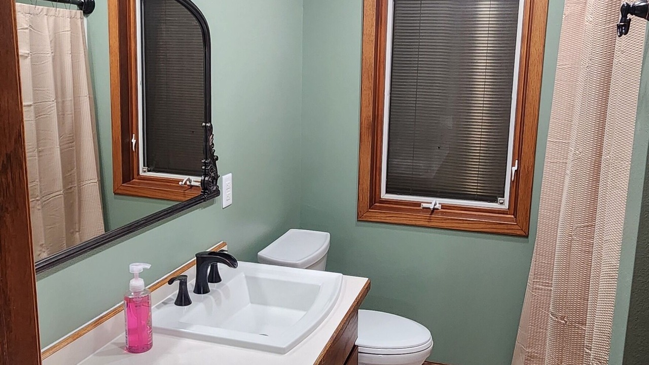 Photo of Bathroom in Kearny County
