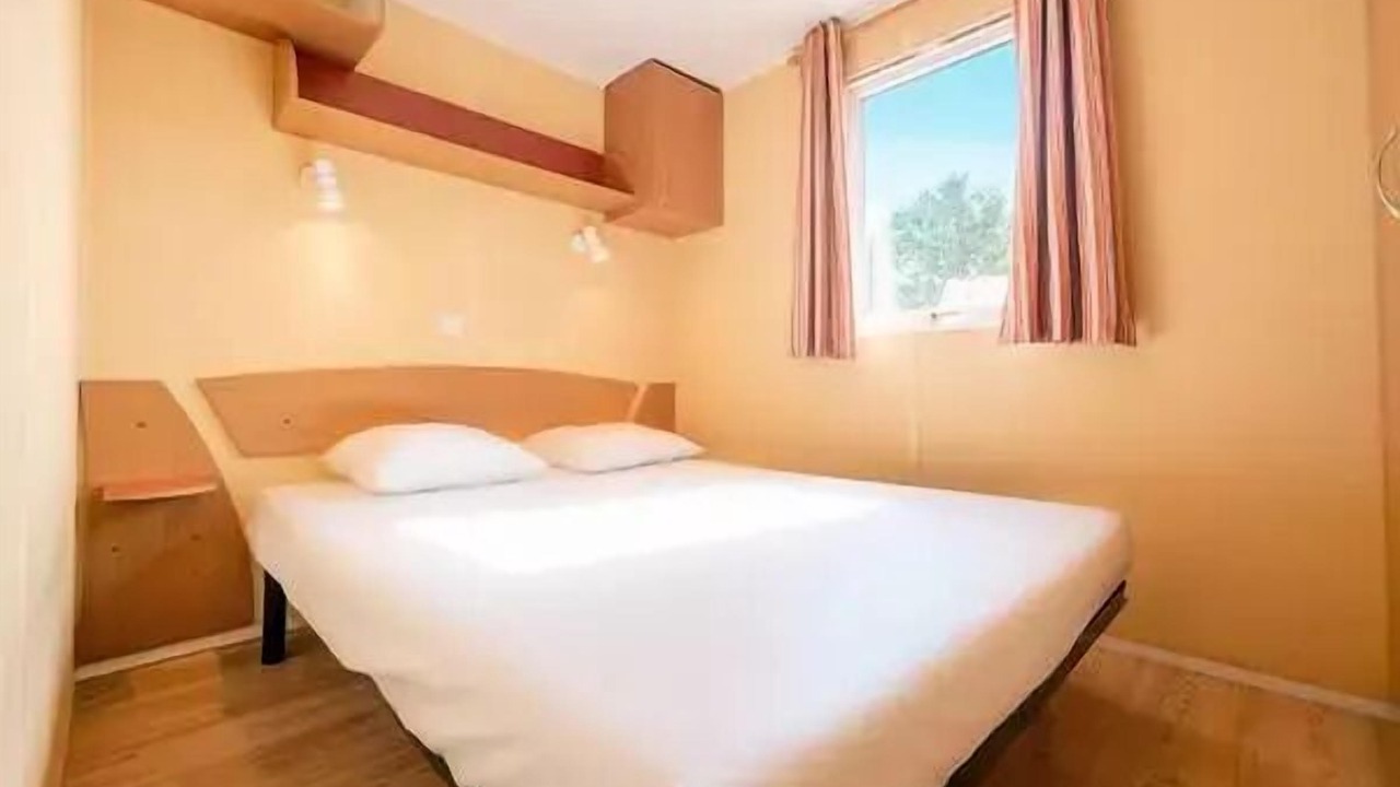 Photo of Bedroom in Landevieille