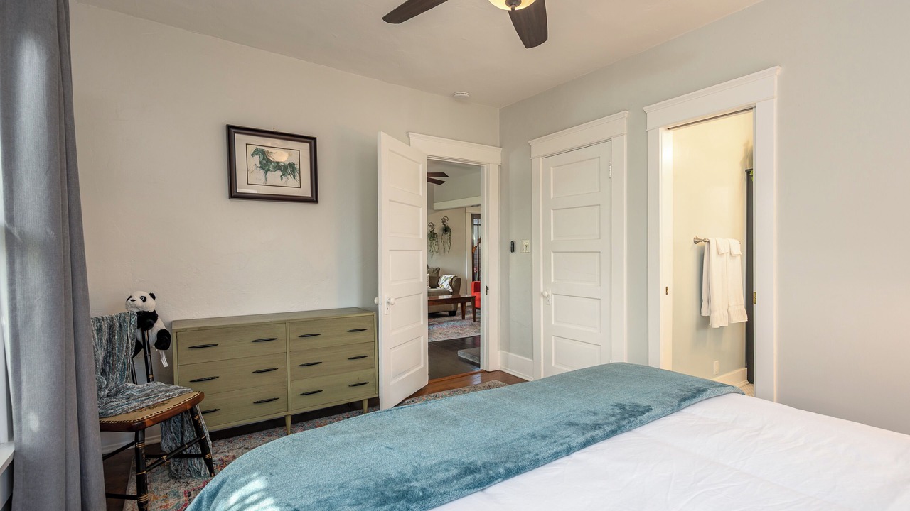 Photo of Bedroom in University Heights