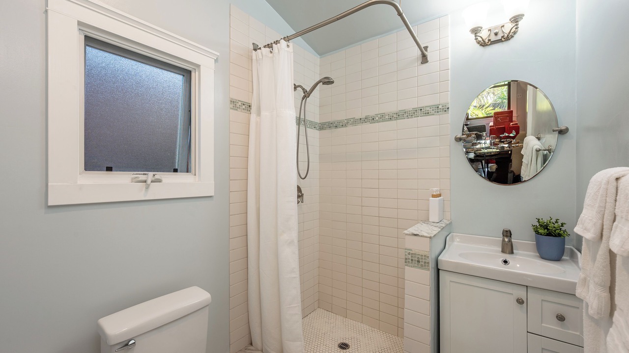 Photo of Bathroom in University Heights
