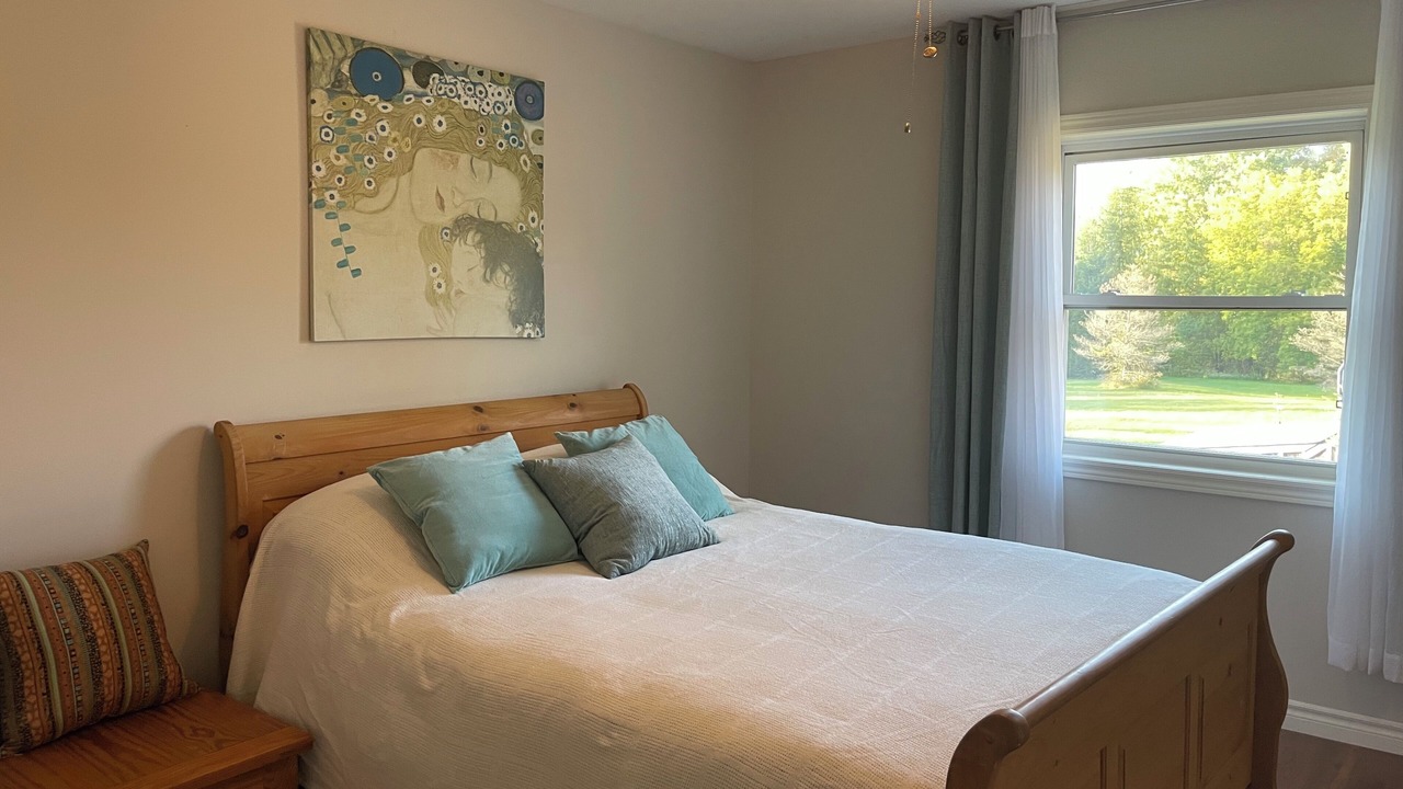 Photo of Bedroom in Markdale