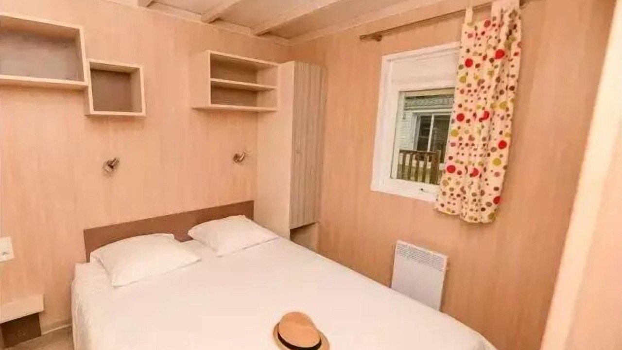 Photo of Bedroom in Saint-Julien-des-Landes