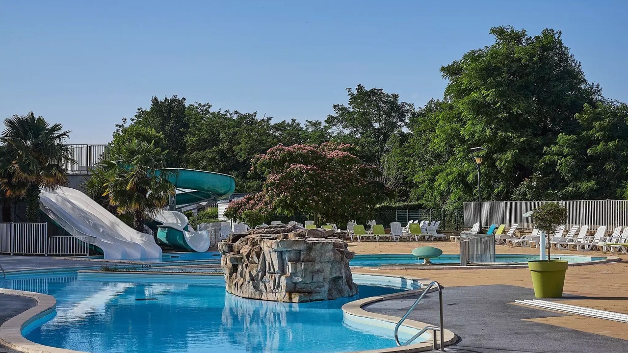 Photo of Outdoor in Trogues