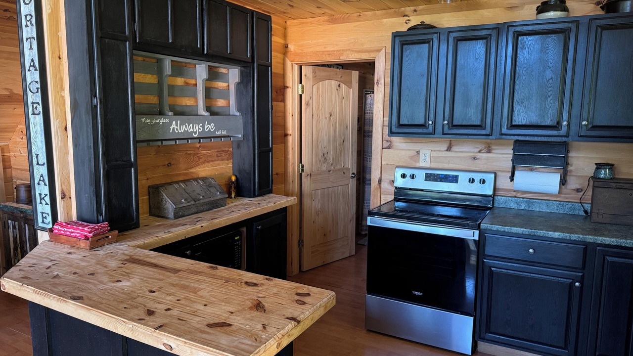 Photo of Kitchen in Portage Lake