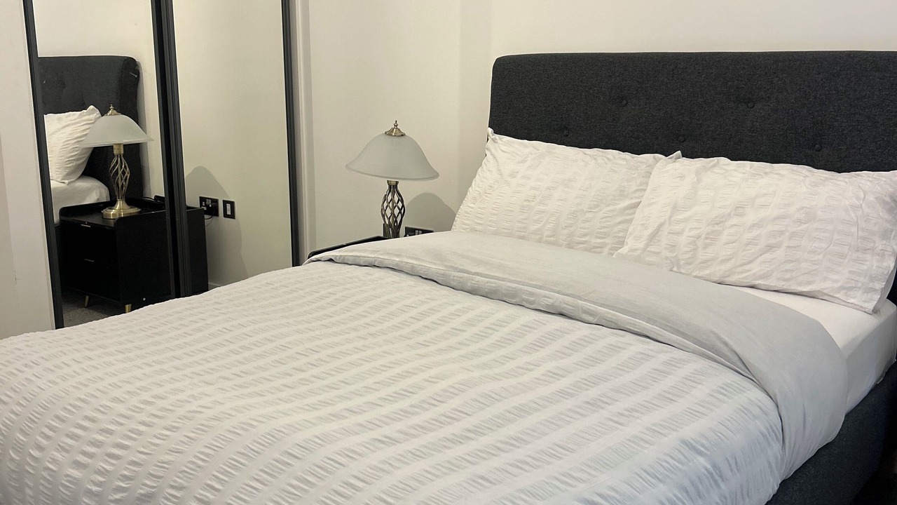 Photo of Bedroom in Thames