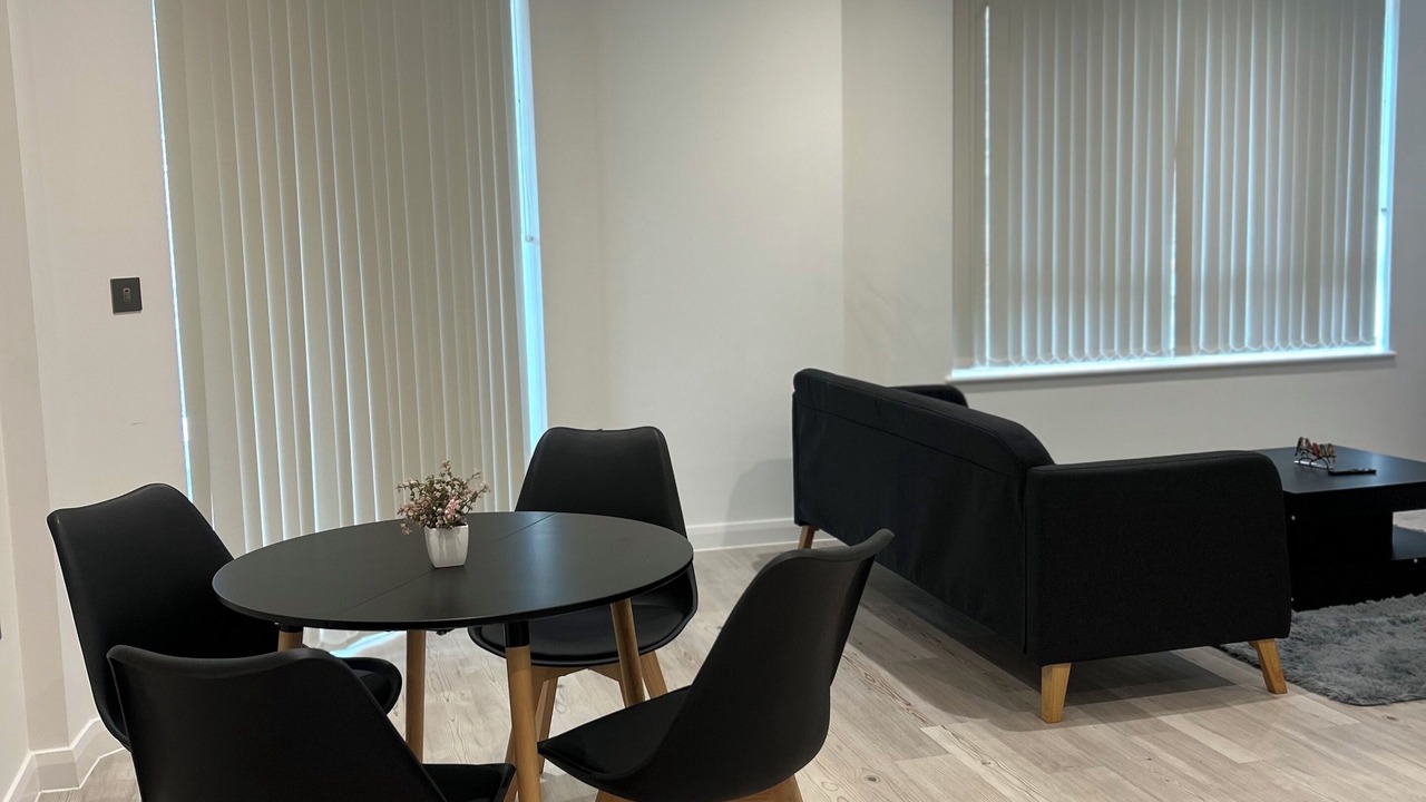 Photo of Others in Thames