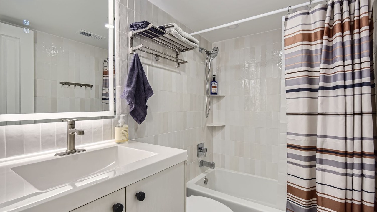 Photo of Bathroom in Englewood