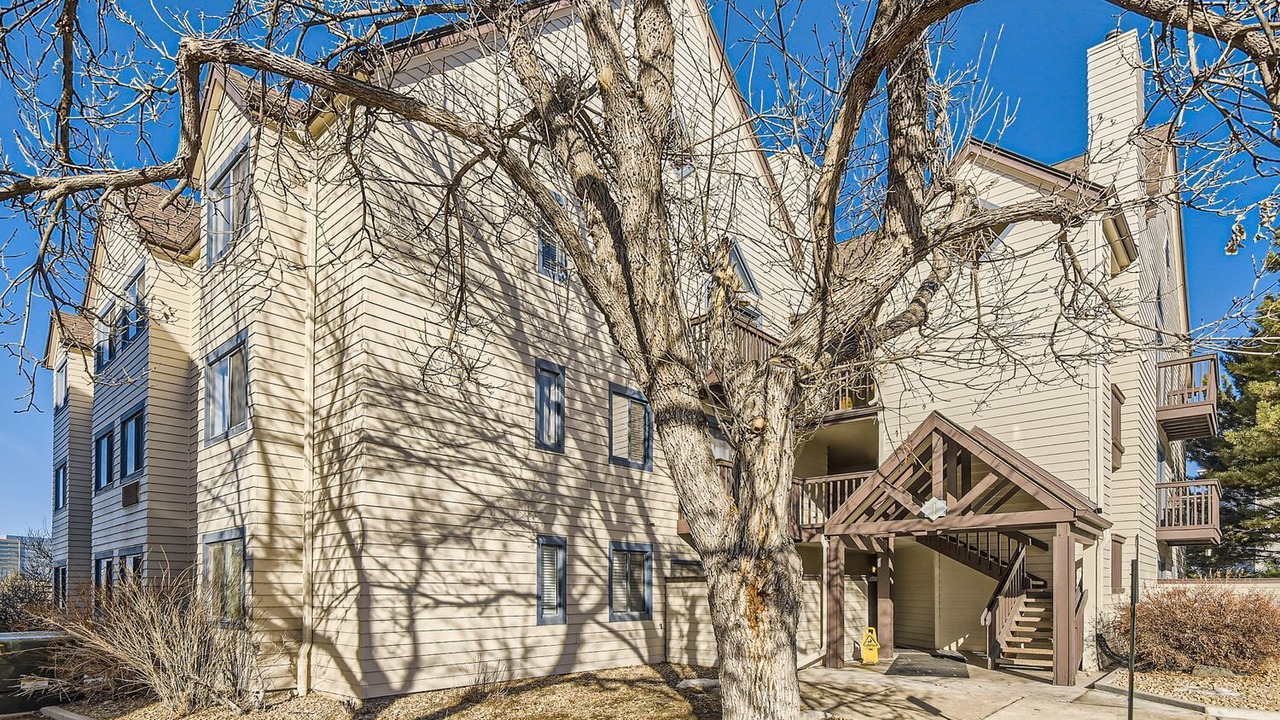 Photo of Outdoor in Englewood
