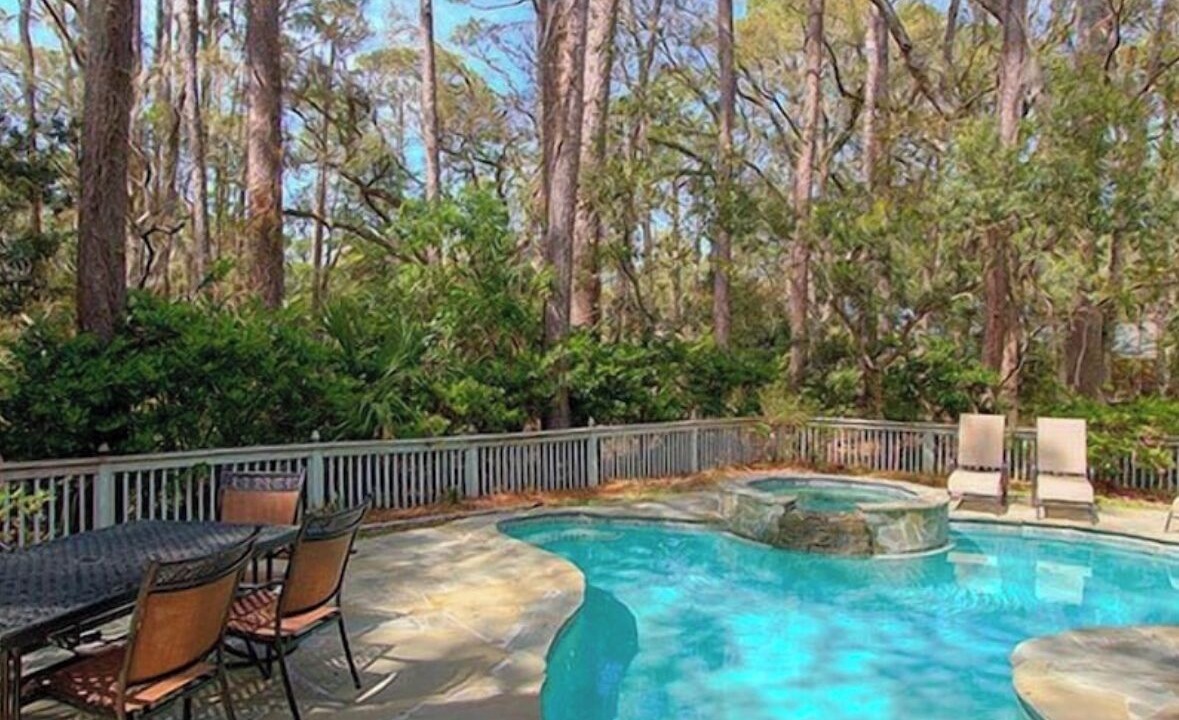 Photo of Outdoor in Heritage Woods