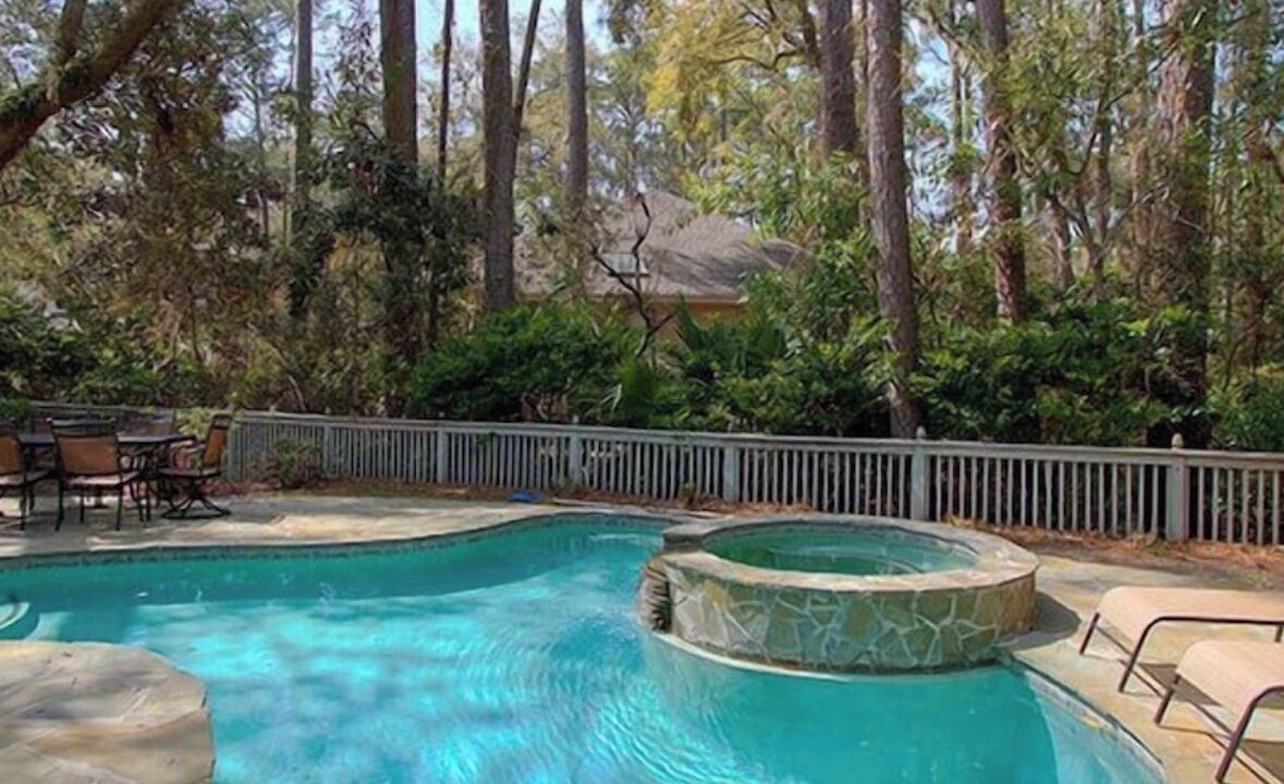 Photo of Outdoor in Heritage Woods