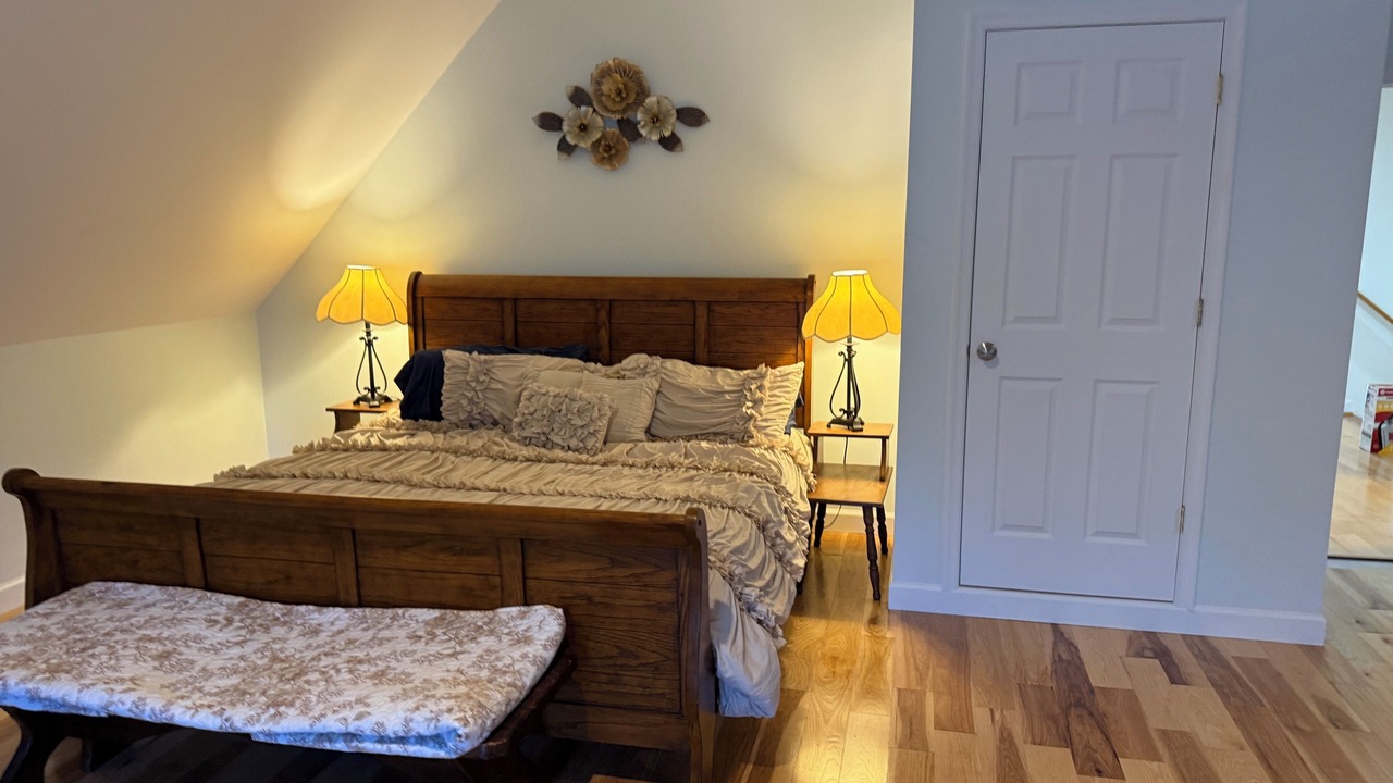 Photo of Bedroom in Piney Mountain