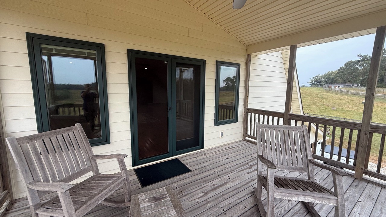 Photo of Patio Balcony in Piney Mountain