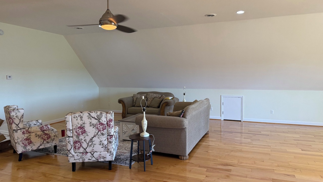 Photo of Livingroom in Piney Mountain