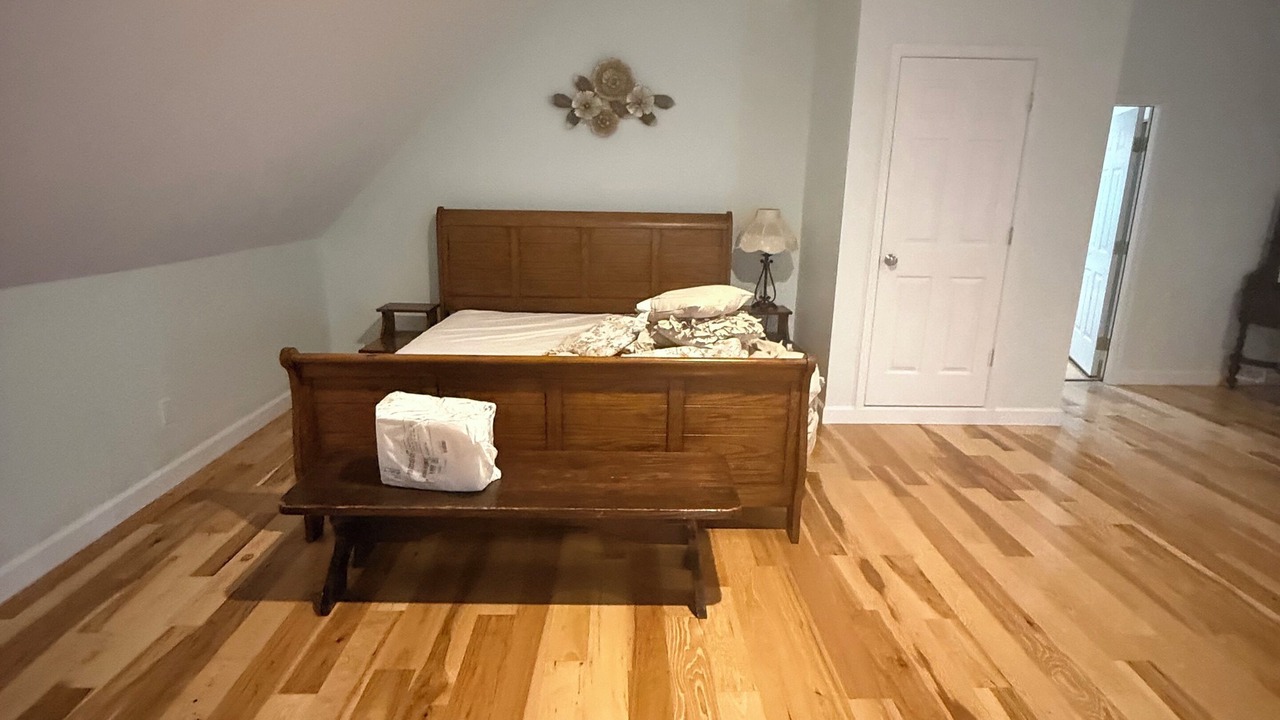 Photo of Bedroom in Piney Mountain
